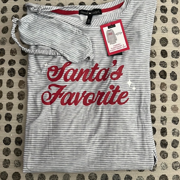 NWT Derek Heart: sleep shirt and eye mask sleep set - Picture 1 of 5